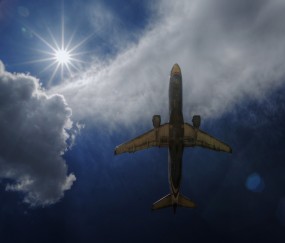 小孩感冒咳嗽多吃什么菜比较好（小孩感冒咳嗽时吃什么菜）